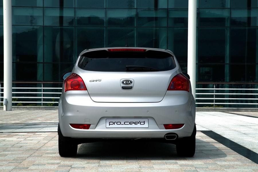  Kia pro_cee&rsquo;d 2008 года  (фото 117 из 182)